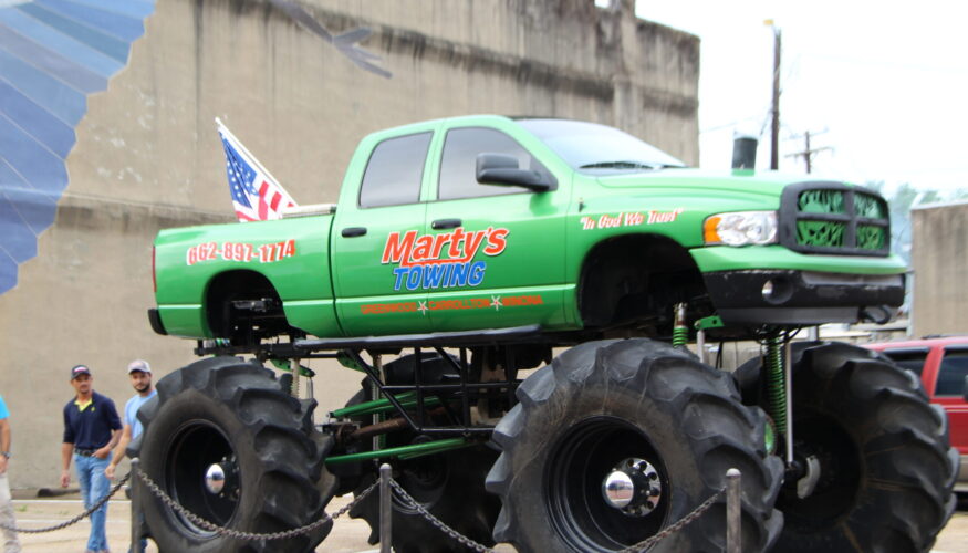 IMG_5412 green monster truck at Que on the Yazoo